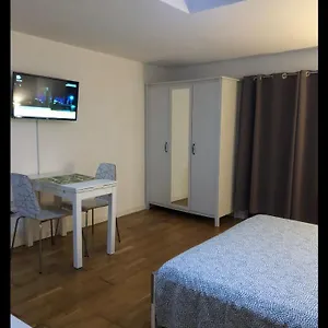 https://palazzo-serra-4-scardicchio-maisons.barihotels.org