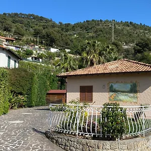 Pink House Camporosso (Liguria)