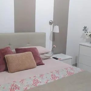 https://peppes-holiday-house.taorminaitalyhotels.com